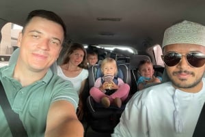 صلالة: ركوب الجمال على الشاطئ