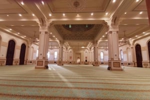 صلالة: جولة في أبرز معالم المدينة مع مرشد محلي