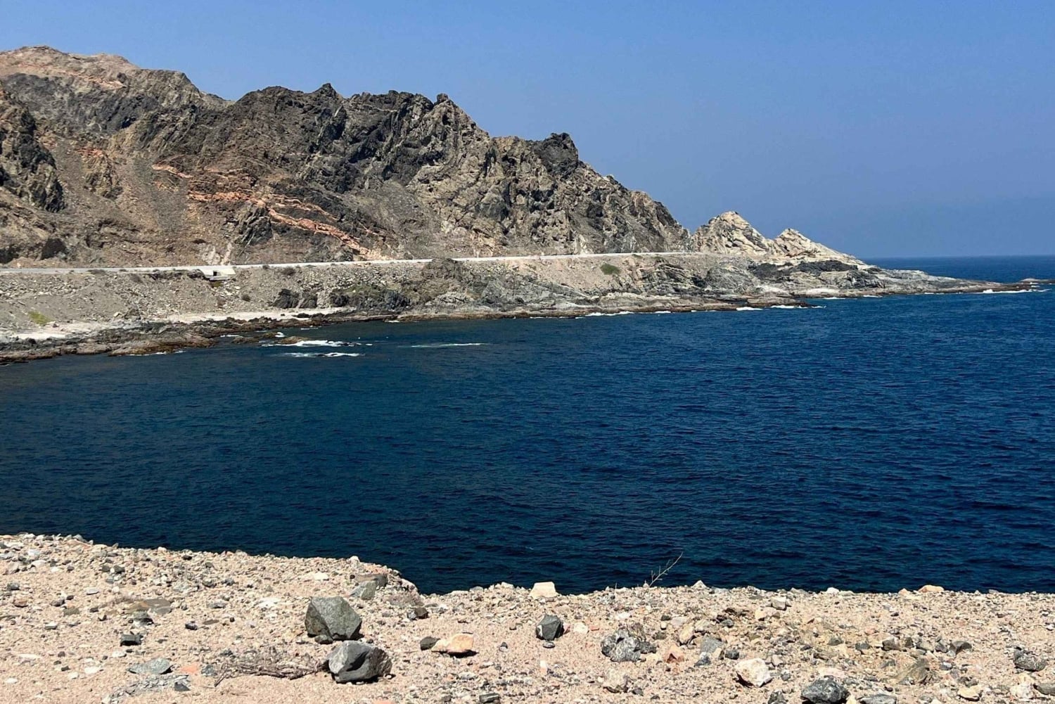 Salalah: Coastal Highway Tour to Fushi Dunes & Hasik Beach