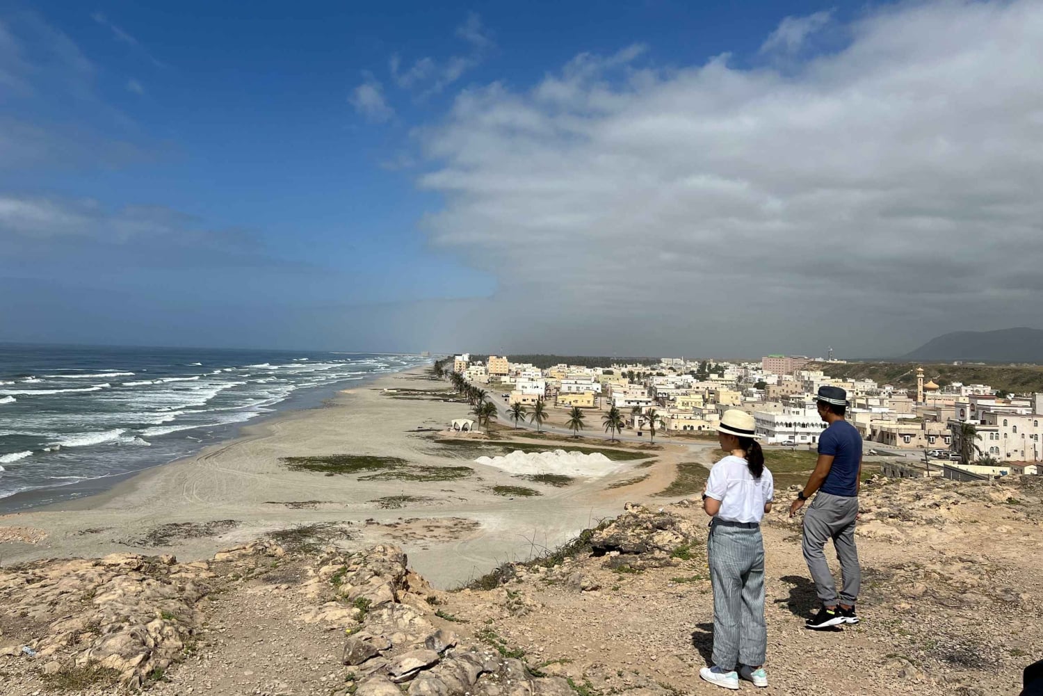 مغامرة صلالة الشرقية: الشلالات والجبال ورحلات السفاري