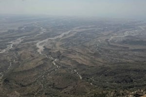 Salalah Ost Abenteuer: Wasserfälle, Berge & Safari