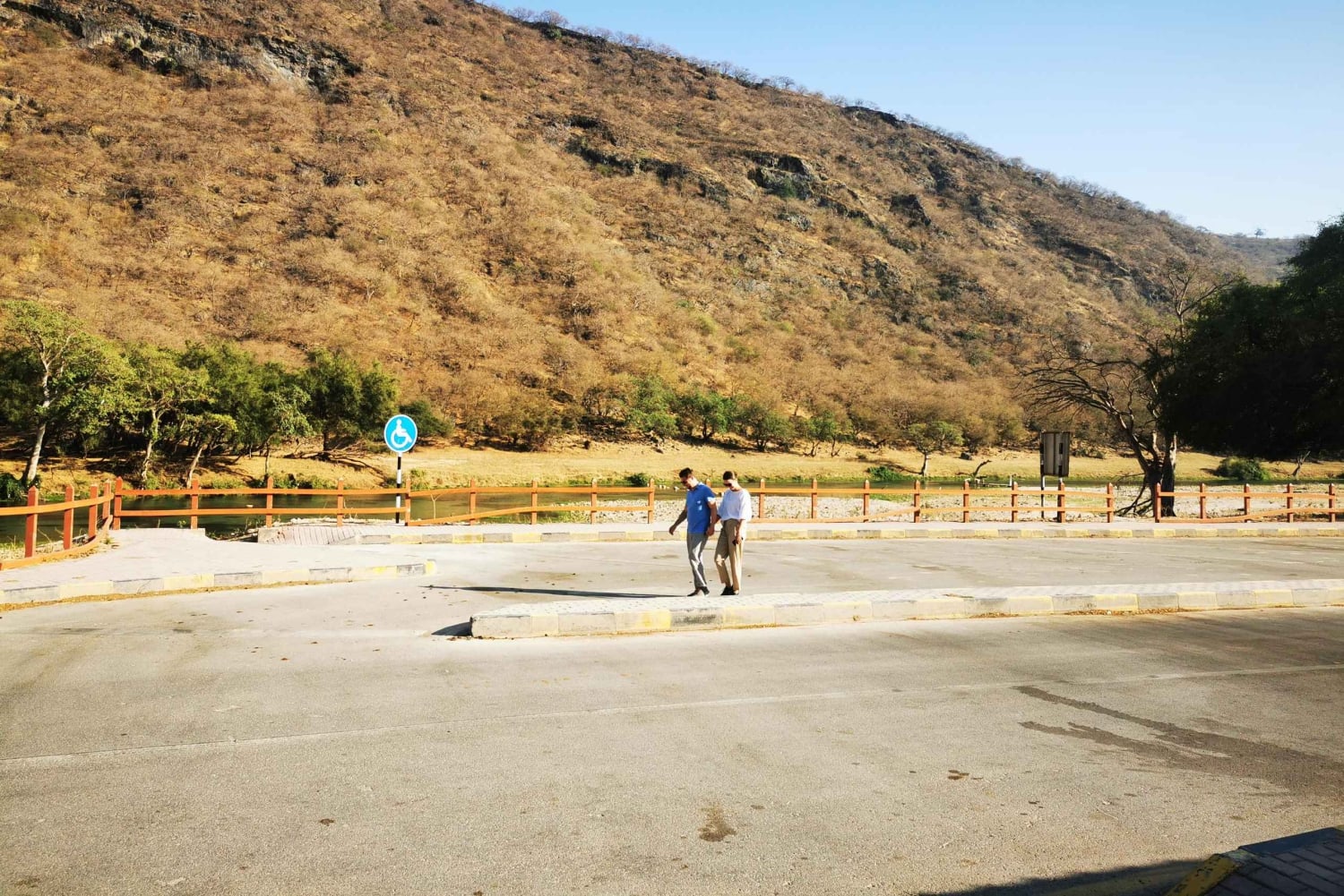 جولة خاصة في صلالة شرق صلالة من فيزيت صلالة