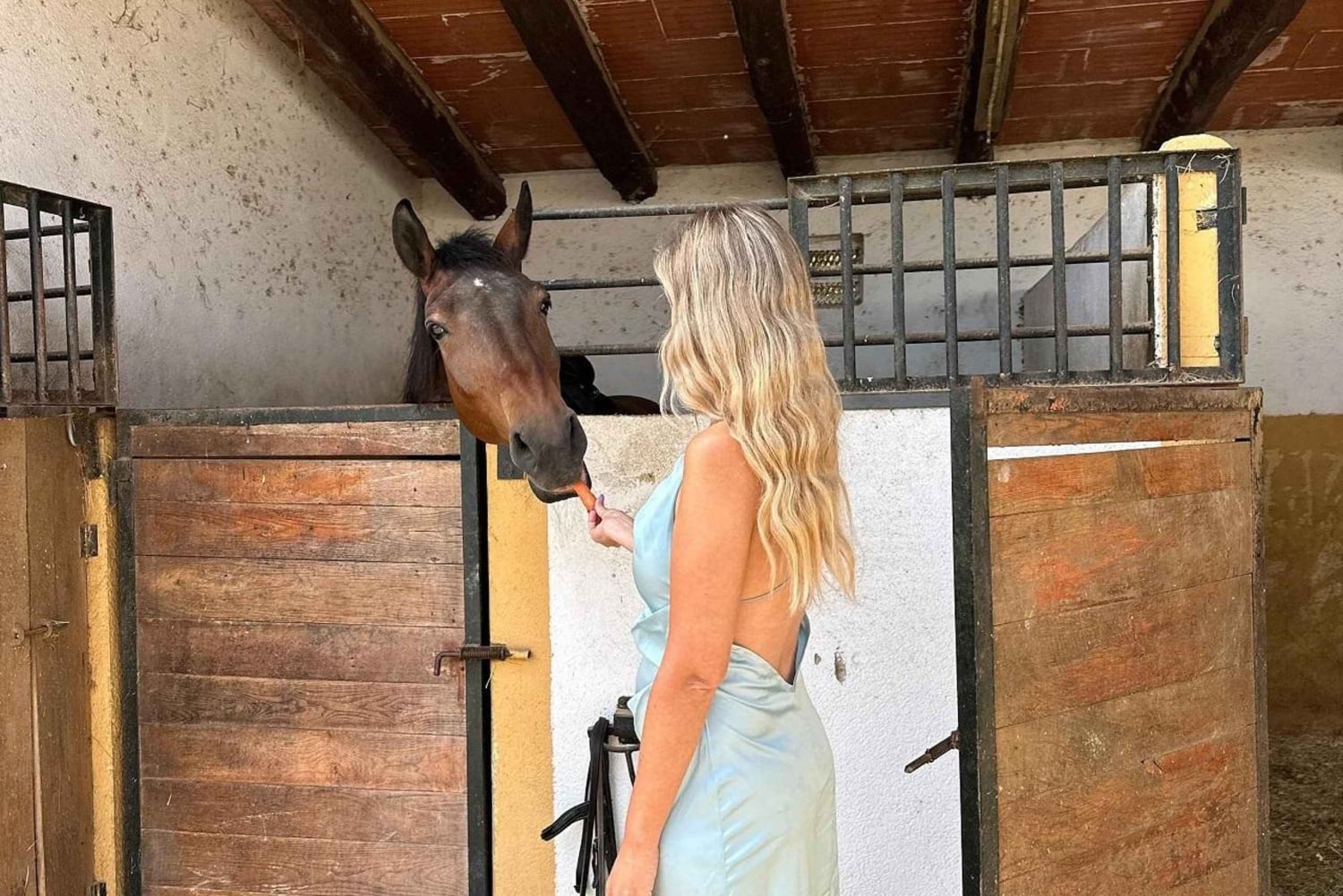 Salalah-Oman: Arabischer Ausritt am Strand bei Sonnenuntergang