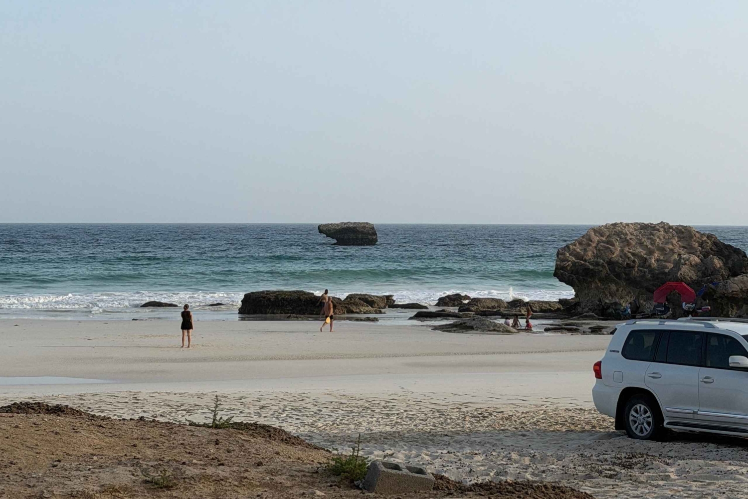Salalah: West-Salalah-Tour mit Schwimmen am Fazayah-Strand, Schildkröten