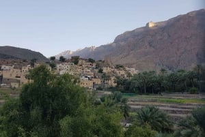Snake Canyon og landsbyen Balad Sayt