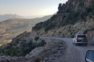 Il Canyon del Serpente e il villaggio di Balad Sayt