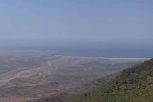 Starlit Shores: Overnight 4WD Adventure at Fazayah Beach