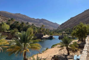 Sonnenuntergang in der Wahiba Sands Wüste und Wadi Bani Khalid Abenteuer