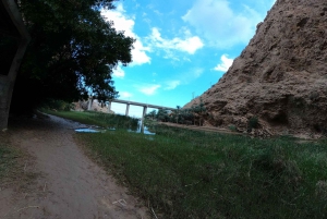 Avslöjande av de dolda underverken: Wadi Shab och Sinkhole!