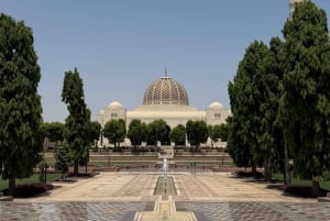 VIP Muscat Luxury City Tour – Private Experience