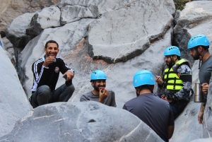 Wadi Bani Awf: Kanjonikiipeilyseikkailu Snake Canyonissa