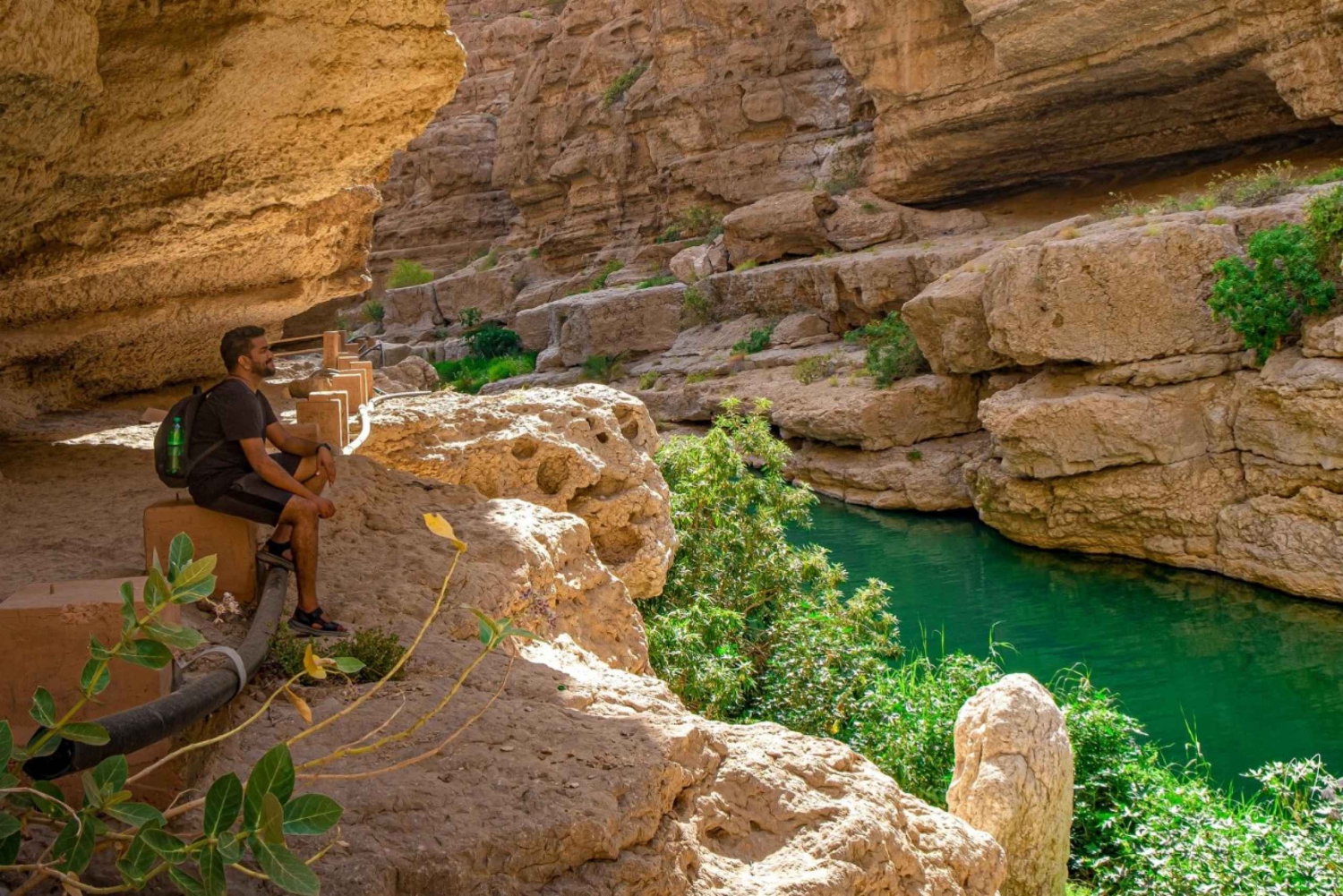 Muscat: Wadi Shab and Bimmah Sinkhole - Full Day Tour