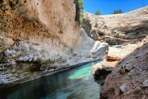 وادي الشاب وحوض بيما وكهف على شكل قلب وشاطئ بيبل