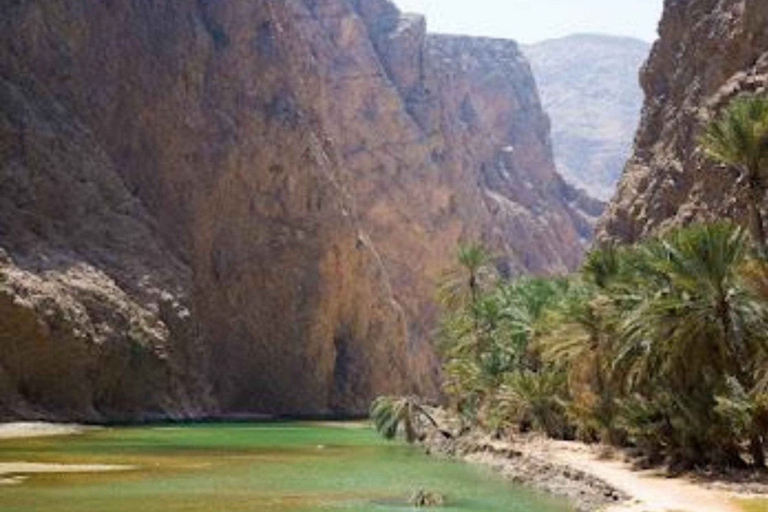Wadi Shab - Rannikkovaellus - noin 8 tuntia noin