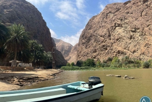 Wadi Shab Hike