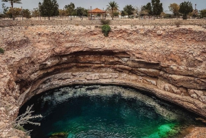 Wahiba Desert bil med firehjulstrekk Safari og Wadi Bani Khalid Swim Adventure