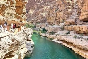 Wahiba Desert bil med firehjulstrekk Safari og Wadi Bani Khalid Swim Adventure