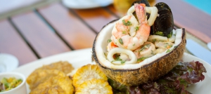 Azul Pool Bar & Grill 