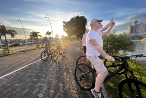 Recorrido en bicicleta por la Ciudad de Panamá y el Casco Antiguo con lugareños