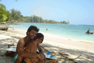 Bocas del Toro: Dolphin Bay, Chocolate Farm & Snorkel Tour