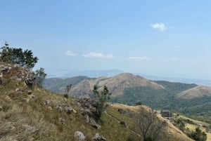 CHICA, caminhada na montanha e cachoeira