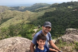 CHICA, caminhada na montanha e cachoeira