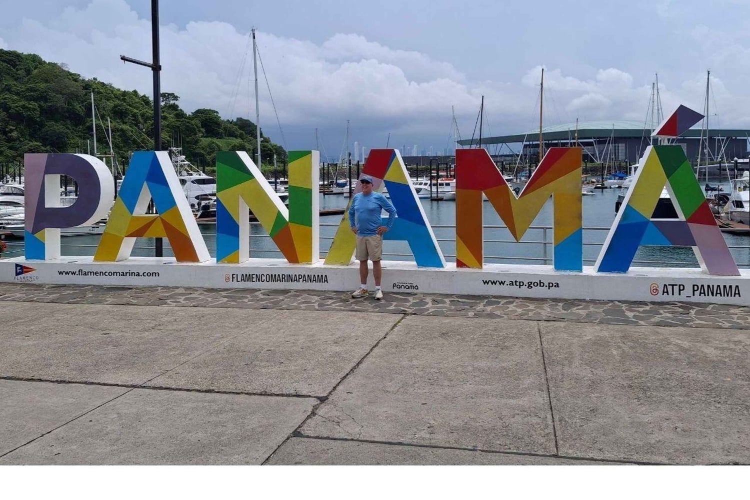 City Tour in a Diablo Rojo through Panama City