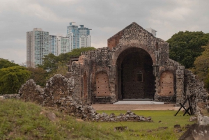 Tour della città in privato a Panamá: Panamá Viejo e Canal de Panamá