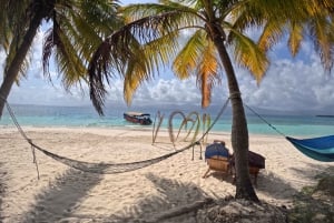 Isla Pelicano: Excursión de un día (Casa Del Papel) San Blas Panamá
