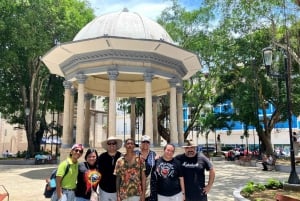 Découvrez Santa Ana et Chorrillo : une visite urbaine et culinaire