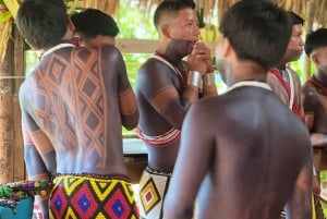 Embera-landsbyen ved Chagres-elven og fottur til vannfalken