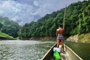 Tur i Embera-landsbyen og fossefallregnskogen med lunsj og henting