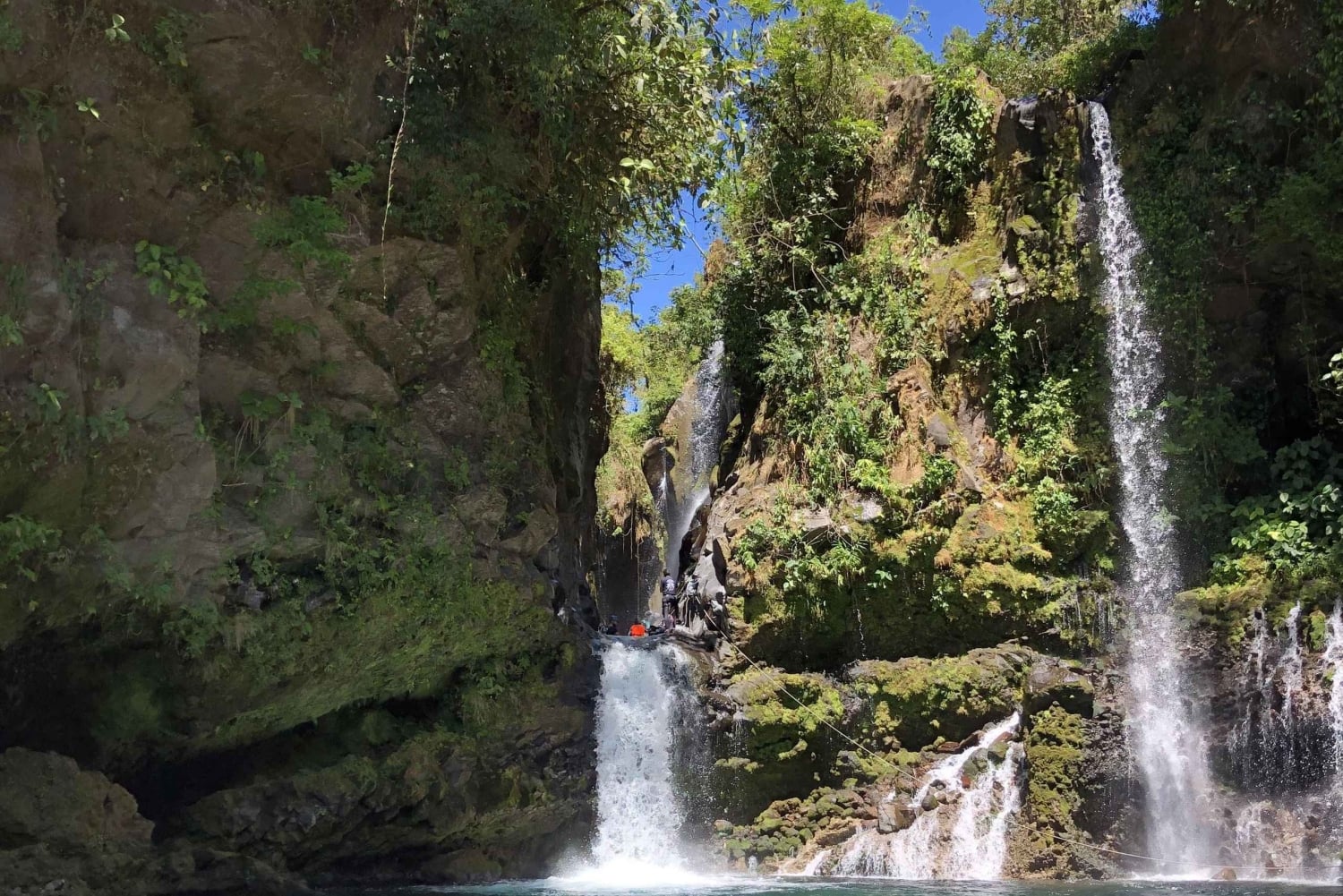 Explore and enjoy the Macho de Monte Canyon in Cuesta de Piedra Chiriqui.