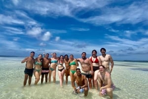 Explore The San Blas Islands In Panama - Day Trip w/ Lunch