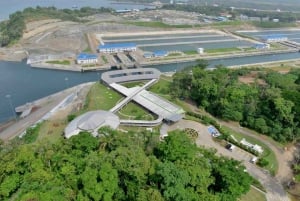 Z portu Colon: Fort San Lorenzo i PanamaCanalAguaClaraLock