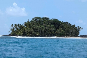 Panama City; kaksi päivää Isla Grande Colonilla, kaikki sisältyy hintaan.