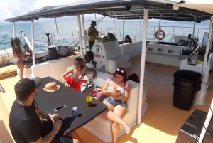 From Panama City: Catamaran Cruise to Taboga Island