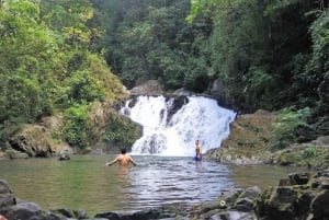 Fra Panama: Tur til fossen og Embera Village inkludert