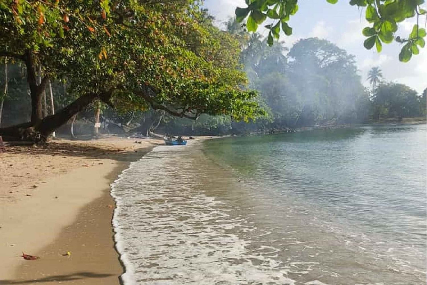 From Panama City: Day Trip to the Caribbean Beach