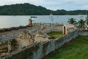 From Panama City: Day Trip to the Caribbean Beach
