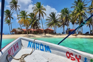 Au départ de Panama City : 4 îles San Blas avec déjeuner et cocktail