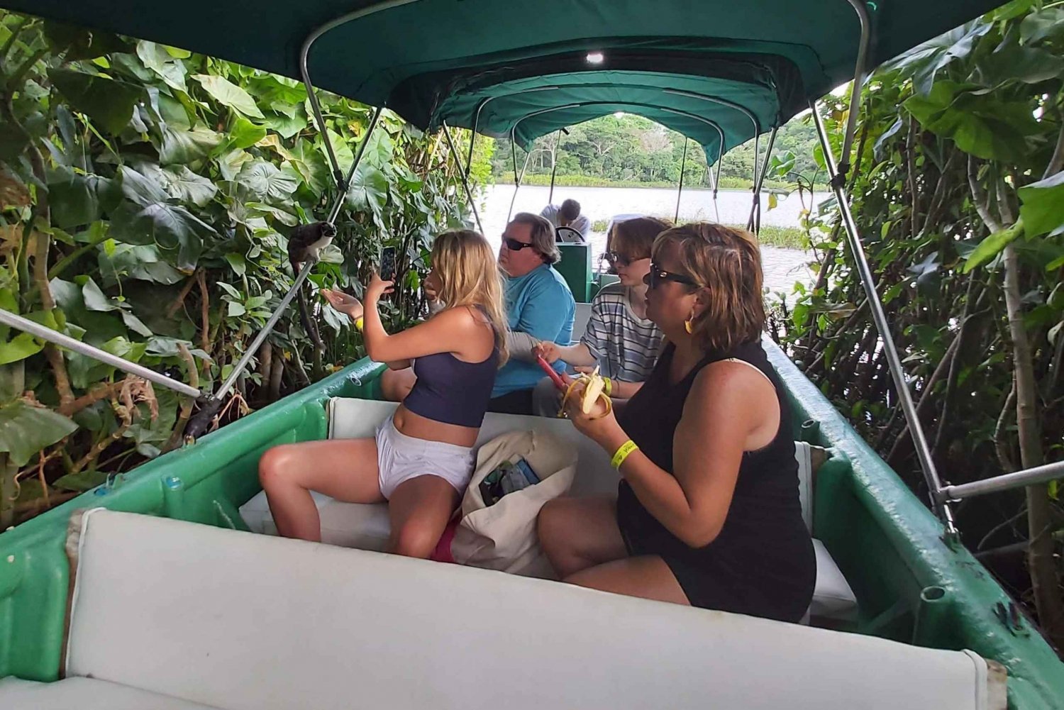 PASSEIO PELO LAGO GATUN