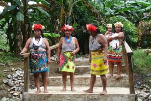 Tour guiado por un pueblo amerindio de los emberá