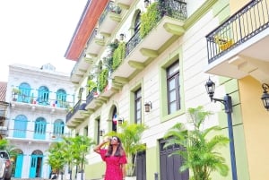 Historical Walking Tour of Panama with Toast at the End