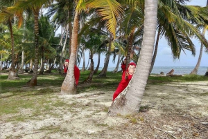 Money Heist San Blas Day Tour - 3 îles + piscine naturelle