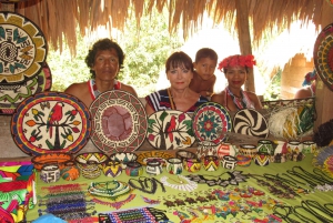 Isla de los Monos, Navegación en el Canal de Panana y Pueblo Indio