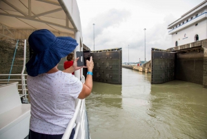 Panama: Guided Northbound Panama Canal Cruise with Box Lunch