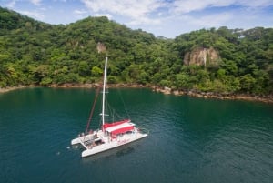 Panamá: Crucero en catamarán por la isla de Taboga con almuerzo y barra libre
