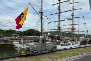 Panama Canal and Old Town City tour - Private