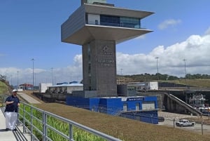 Circuit du canal de Panama, édition Colón : Écluses d'Agua Clara et de Gatún